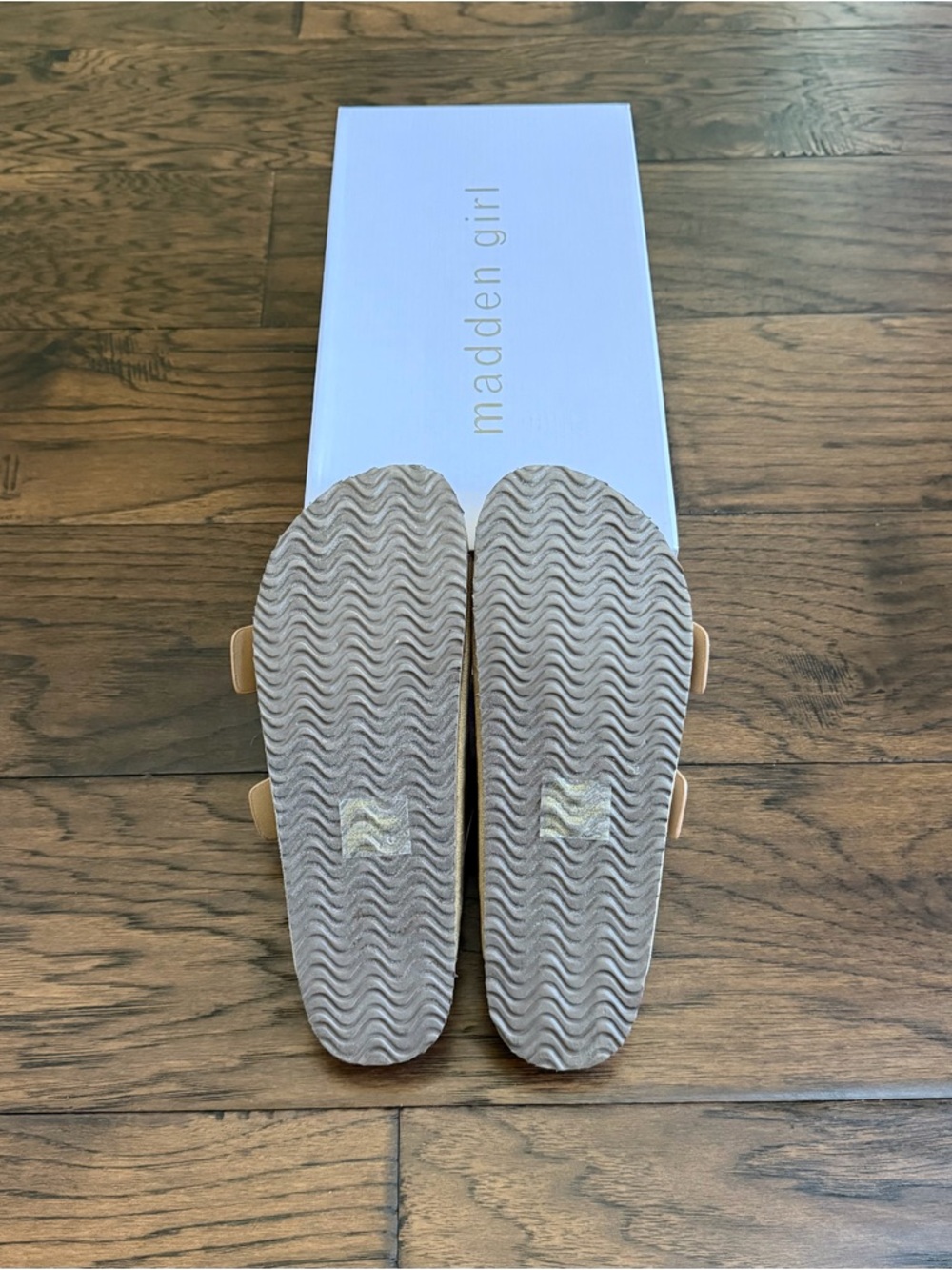 MADDEN GIRL Bodiee Sandal - Picture 9 of 9